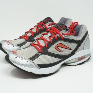 Newton Sir Isaac Running Shoes Size 10 Silver Red